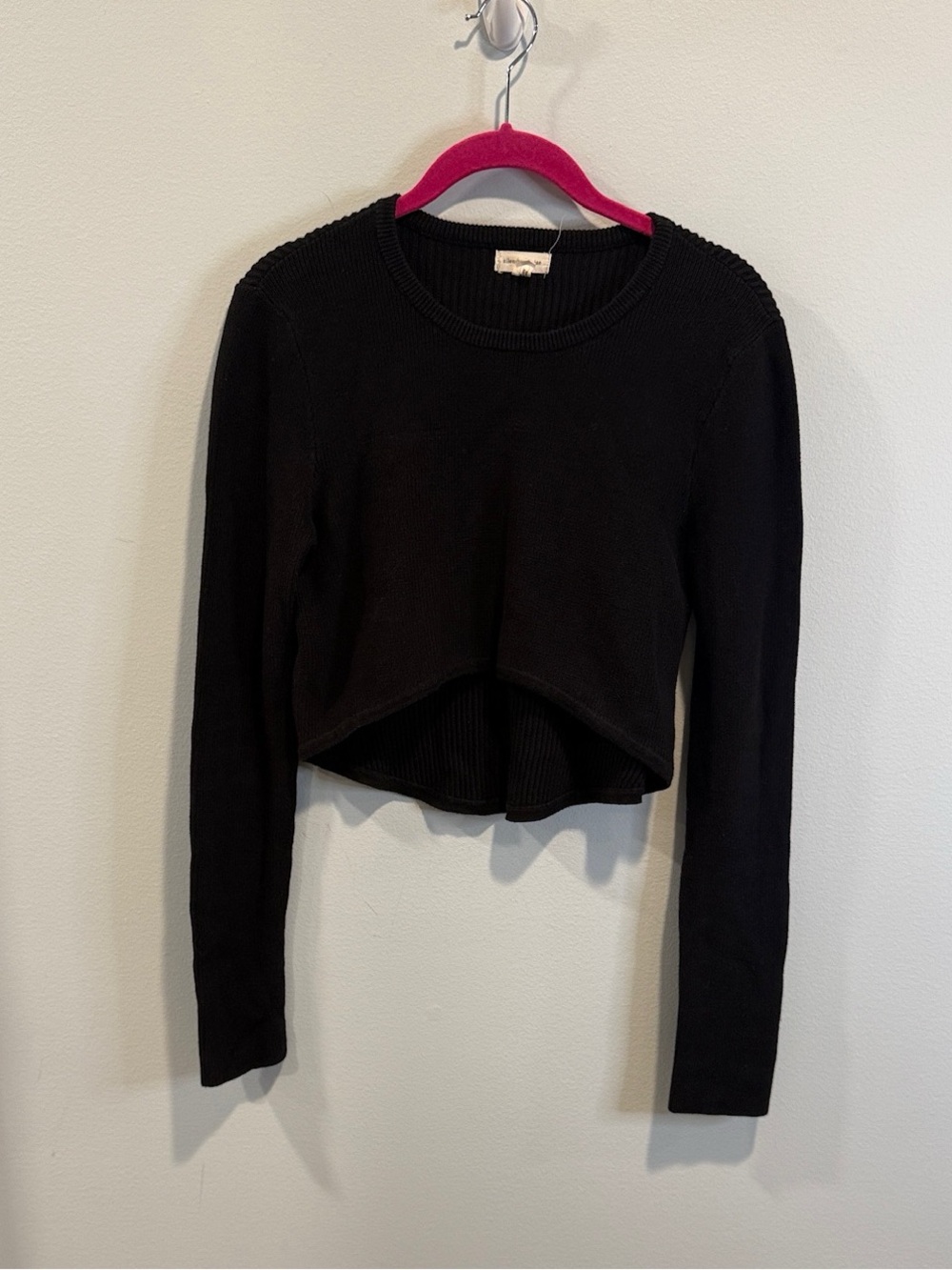 Urban Outfitters Silence and Noise crop sweater M